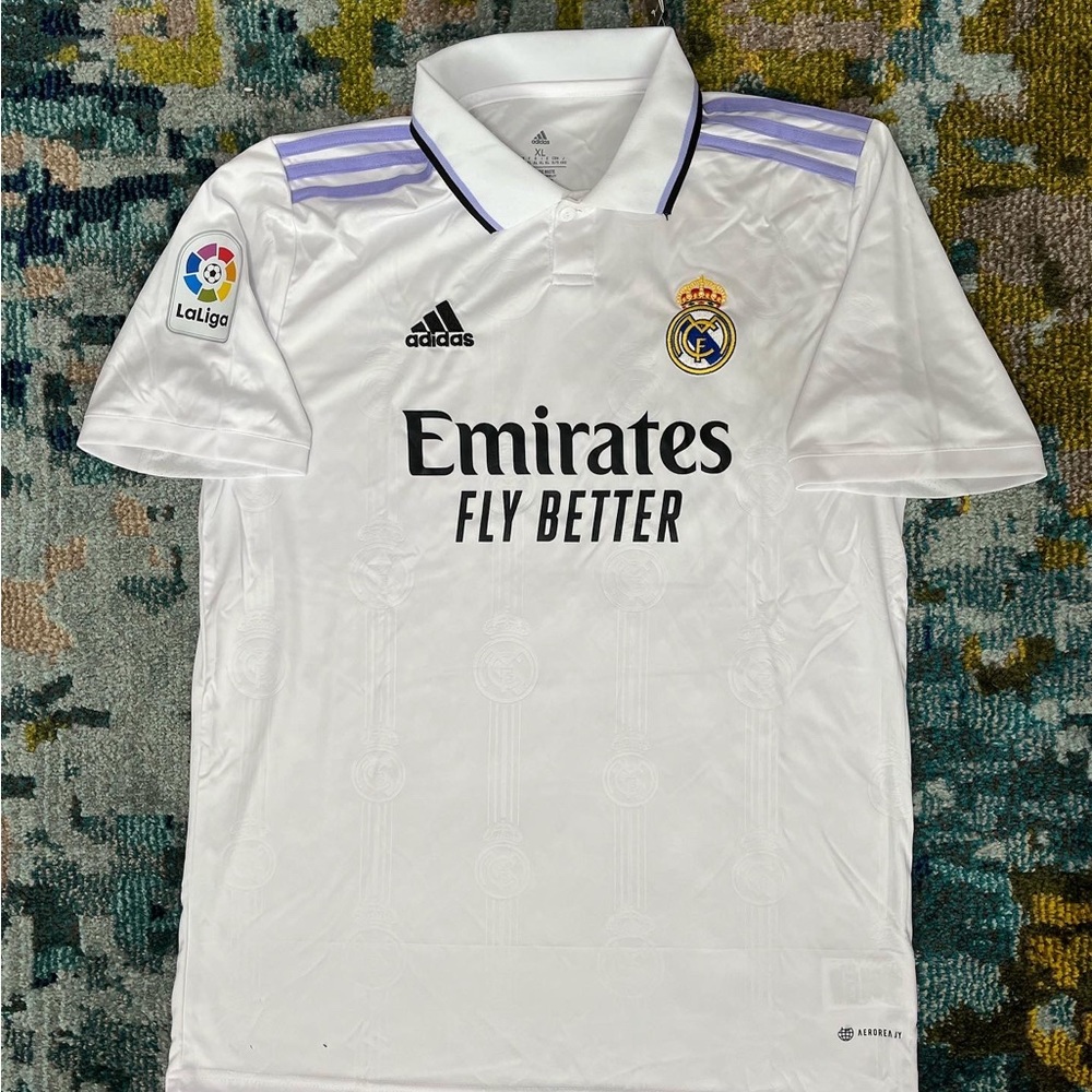 Real Madrid 22/23 soccer jersey